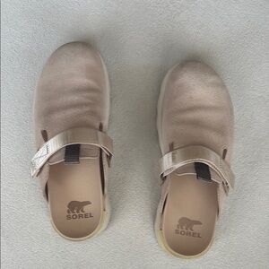 Sorel Cream Clogs with Suede Finish and Adjustable Strap